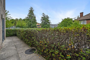 Photo 1- click for photo gallery